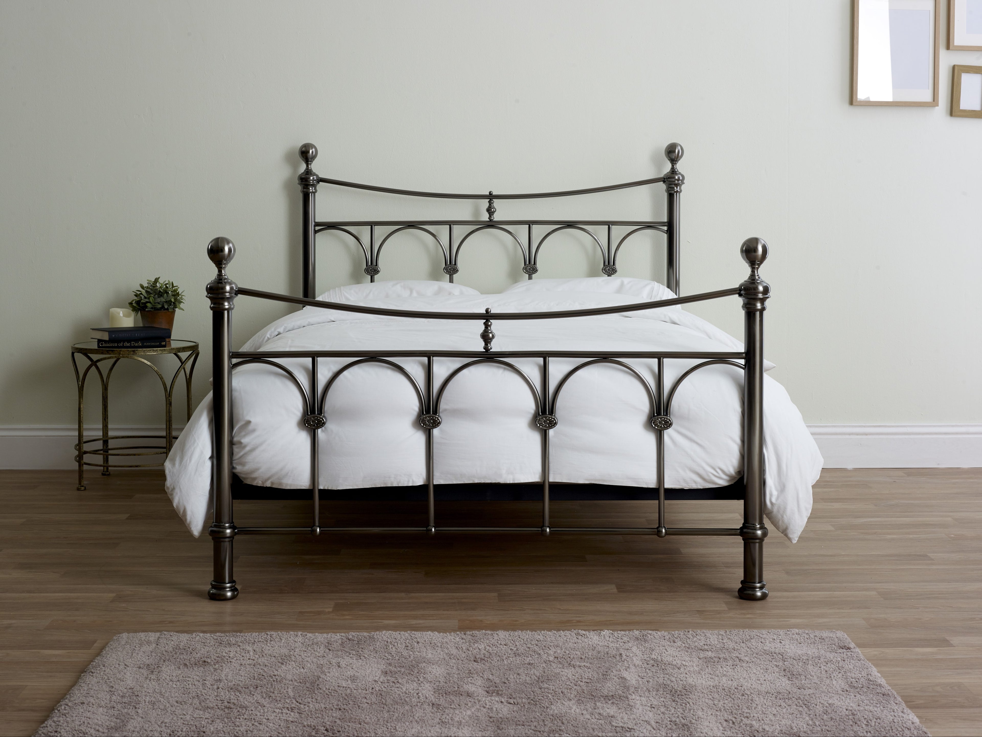 Gamma Metal Bed