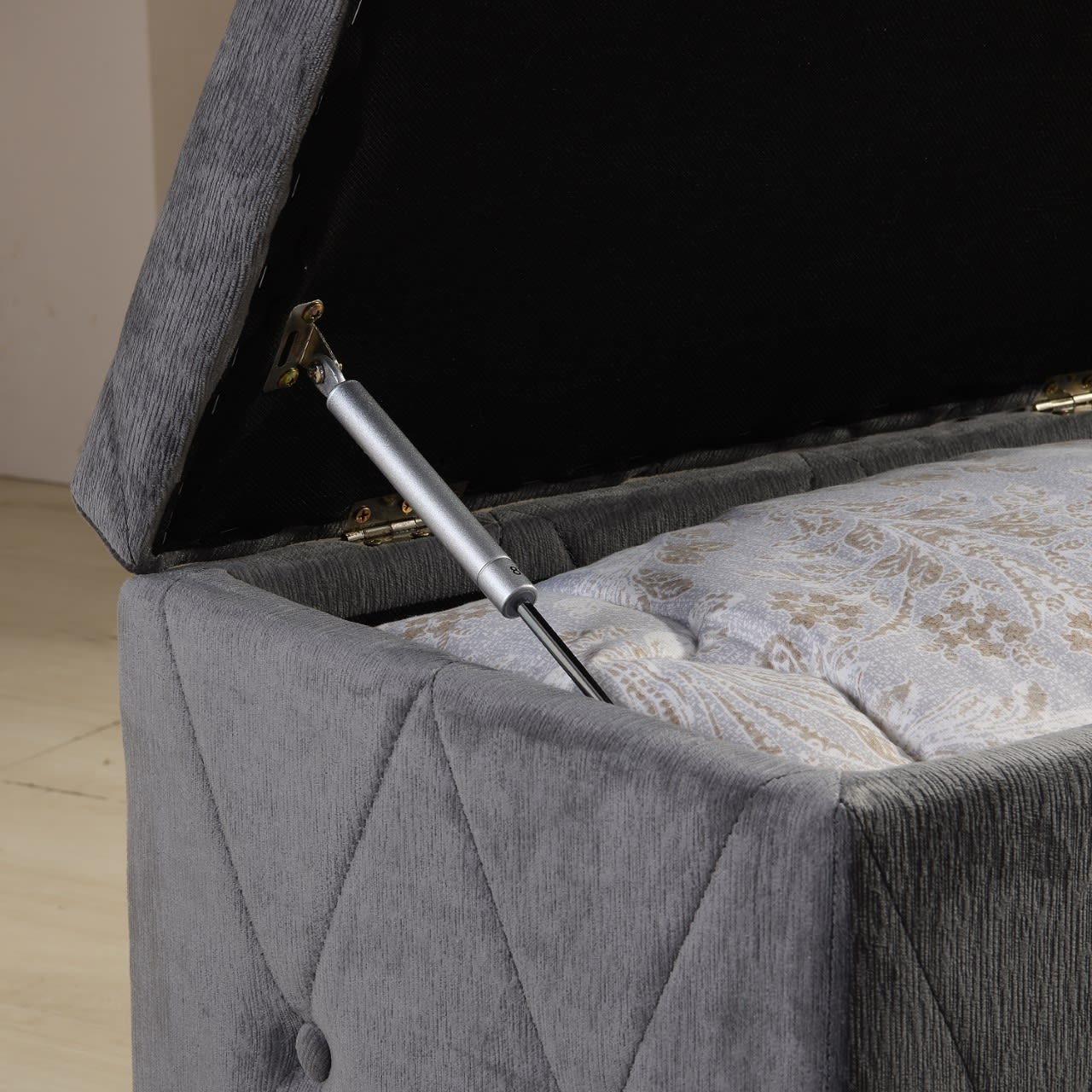 Kilkenny Grey Blanket Box - Image 3