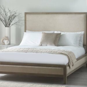Lucie Bed
