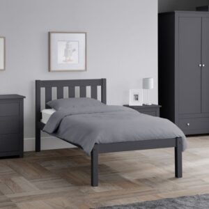 Luna solid pine Bed
