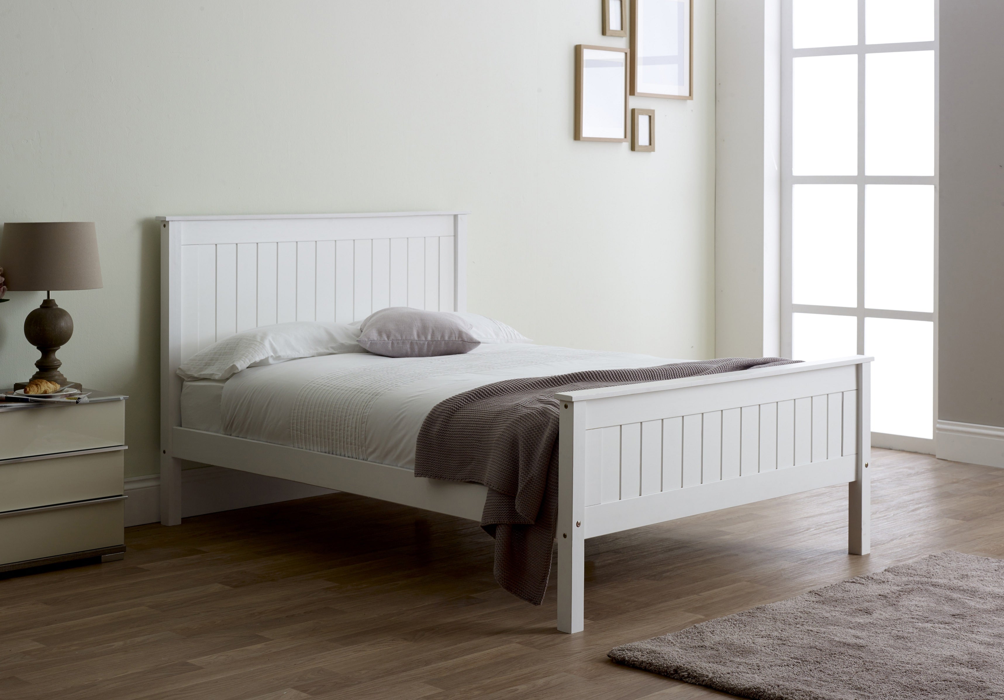Taurus White H/F Bed - Image 2