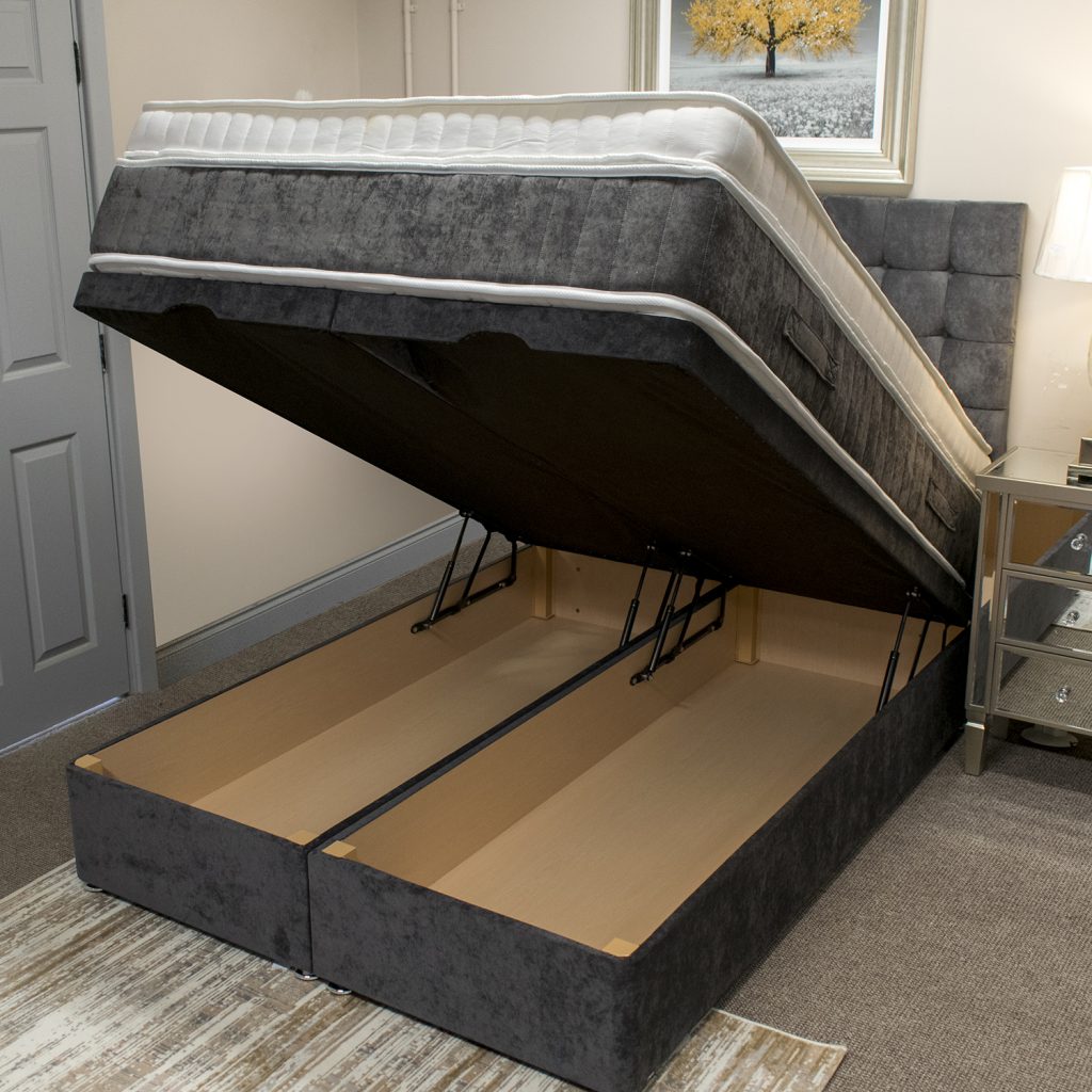 Aurora Ottoman